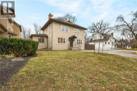 1012 North Shore Boulevard East Burlington ON L7T 1X7
