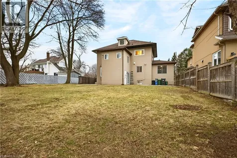 1012 North Shore Boulevard East Burlington ON L7T 1X7
