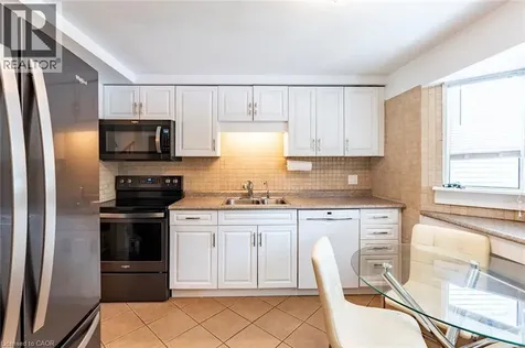 125 Cornerbrook Crescent Waterloo ON N2V 1L3