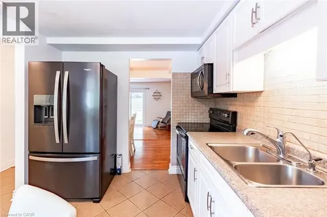 125 Cornerbrook Crescent Waterloo ON N2V 1L3