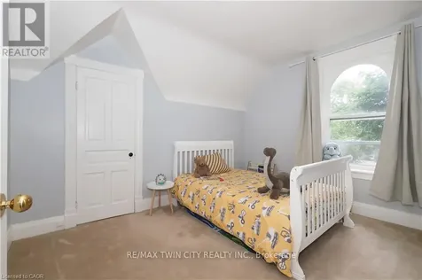 103 Belleview Avenue Waterloo ON N2B 1G6