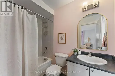 20 Denbury Court Whitby (brooklin) ON L1M 0H5