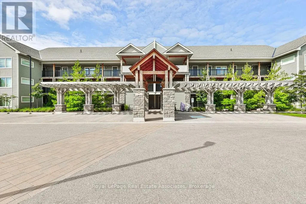 4 Anchorage Crescent Collingwood ON L9Y 0Y6