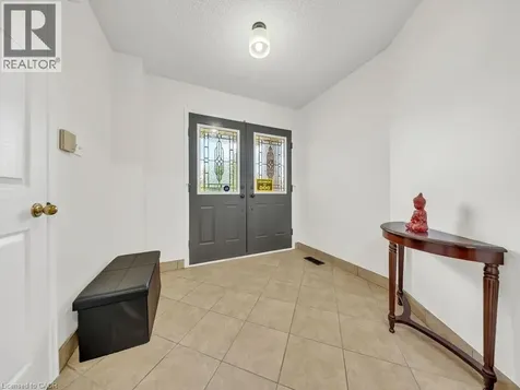 479 Saginaw Parkway Cambridge ON N1T 1M6