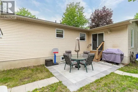 6580 Vista Patrick Private Ottawa ON K4P 1C9
