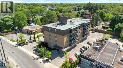 437 St. Paul Avenue Brantford ON N3R 4N8