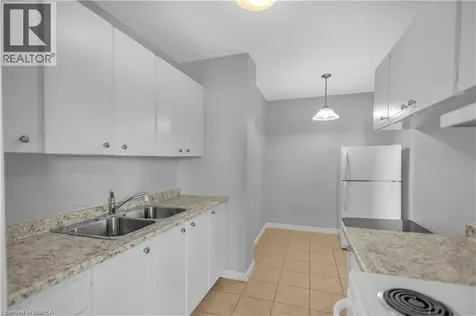 437 St. Paul Avenue Brantford ON N3R 4N8