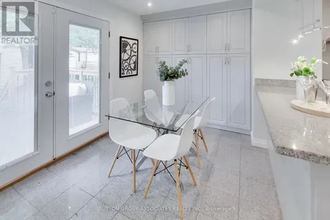 323 Lauder Avenue Toronto (oakwood Village) ON M6E 3H7