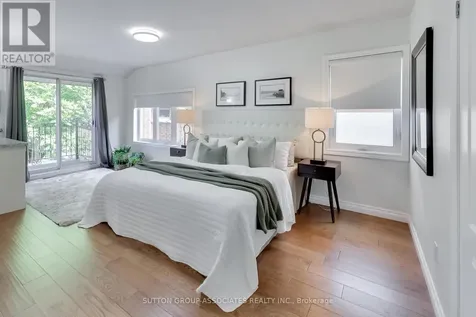 323 Lauder Avenue Toronto (oakwood Village) ON M6E 3H7