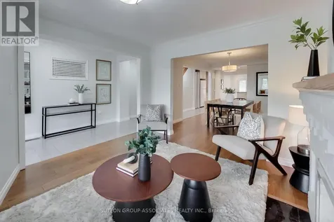 323 Lauder Avenue Toronto (oakwood Village) ON M6E 3H7