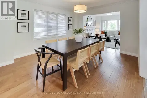 323 Lauder Avenue Toronto (oakwood Village) ON M6E 3H7