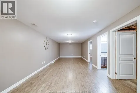 11916 Boulder Crescent Windsor ON N8P 1Z6