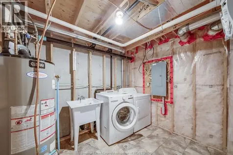 11916 Boulder Crescent Windsor ON N8P 1Z6