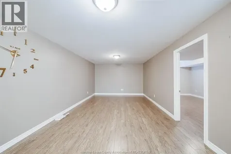 11916 Boulder Crescent Windsor ON N8P 1Z6