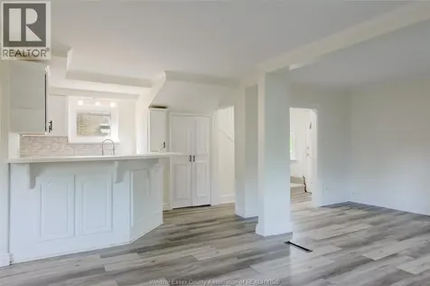 1054 Glidden Windsor ON N8S 2P1