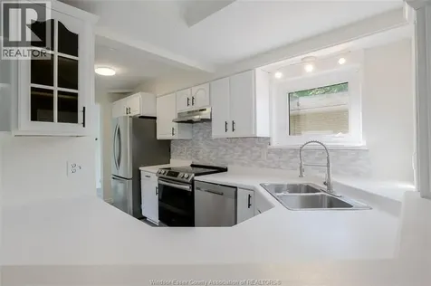 1054 Glidden Windsor ON N8S 2P1