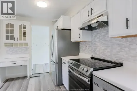 1054 Glidden Windsor ON N8S 2P1