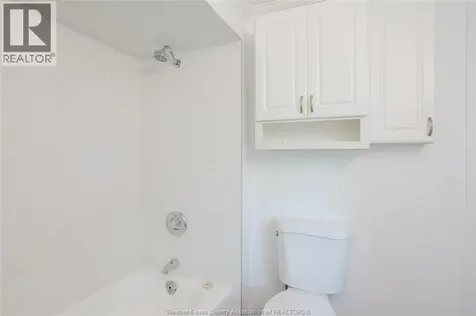 1054 Glidden Windsor ON N8S 2P1