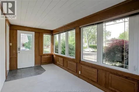 1054 Glidden Windsor ON N8S 2P1