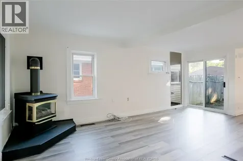 1054 Glidden Windsor ON N8S 2P1