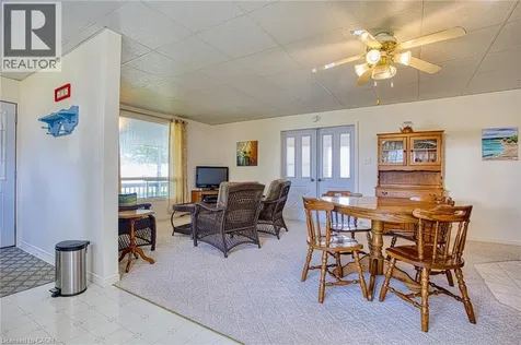 15 Horseshoe Bay Road Dunnville ON N1A 2W8