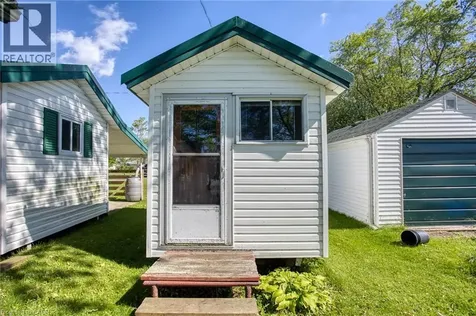 15 Horseshoe Bay Road Dunnville ON N1A 2W8