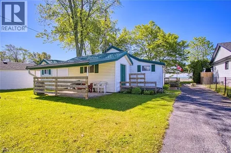 15 Horseshoe Bay Road Dunnville ON N1A 2W8