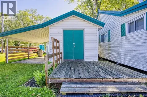 15 Horseshoe Bay Road Dunnville ON N1A 2W8