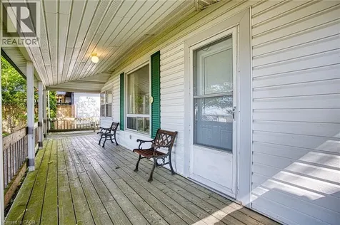 15 Horseshoe Bay Road Dunnville ON N1A 2W8
