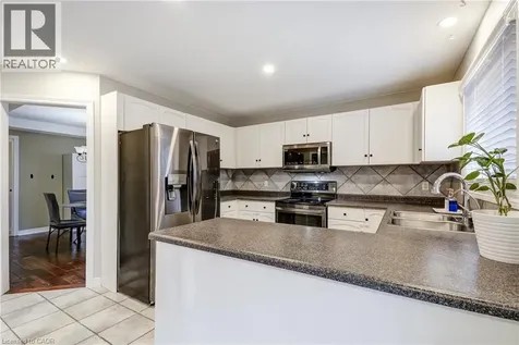 20 Derbyshire Street Ancaster ON L9G 4X9