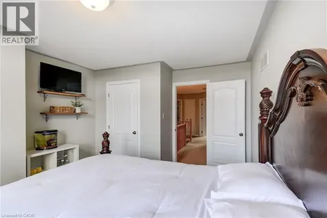 20 Derbyshire Street Ancaster ON L9G 4X9