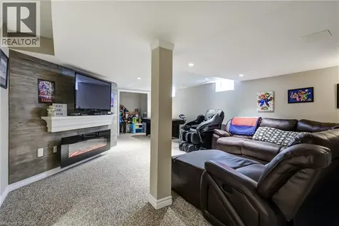 20 Derbyshire Street Ancaster ON L9G 4X9