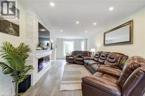 20 Derbyshire Street Ancaster ON L9G 4X9