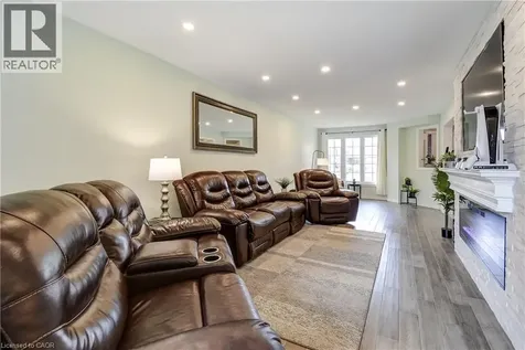 20 Derbyshire Street Ancaster ON L9G 4X9