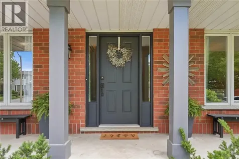 391 Timlock Place Waterloo ON N2K 3J1
