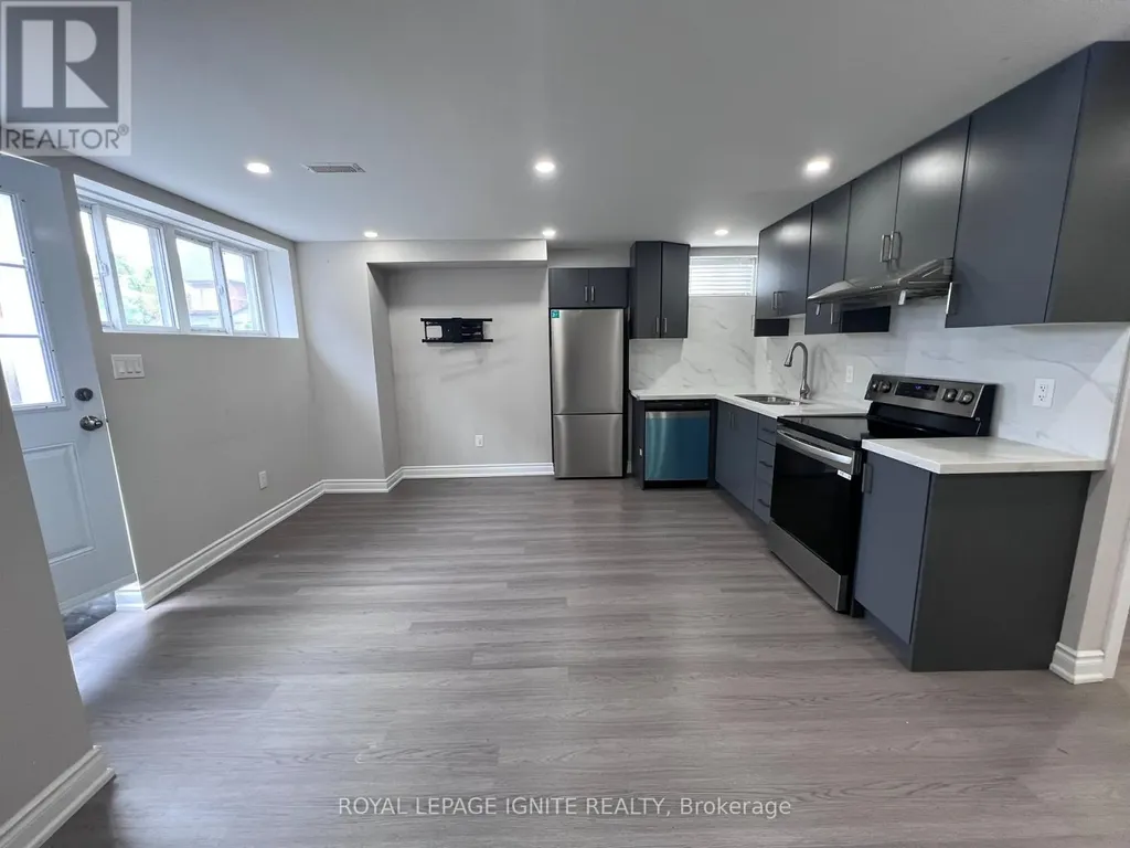 2449 Hibiscus Drive Pickering ON L1X 0H1