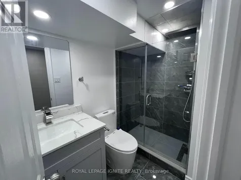 2449 Hibiscus Drive Pickering ON L1X 0H1