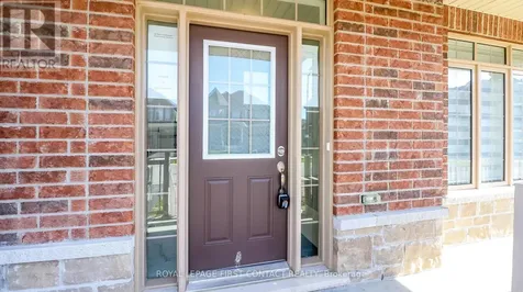 58 Sanford Circle Springwater (centre Vespra) ON L9X 2A9