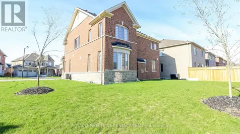 58 Sanford Circle Springwater (centre Vespra) ON L9X 2A9
