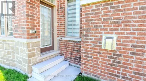 58 Sanford Circle Springwater (centre Vespra) ON L9X 2A9