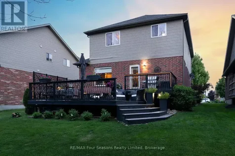 37 Chamberlain Crescent Collingwood ON L9Y 0C9