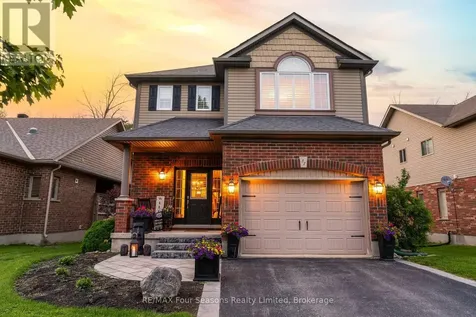 37 Chamberlain Crescent Collingwood ON L9Y 0C9