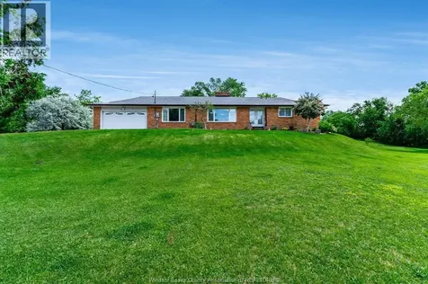 1235 Gesto Sideroad Essex ON N8M 2X6