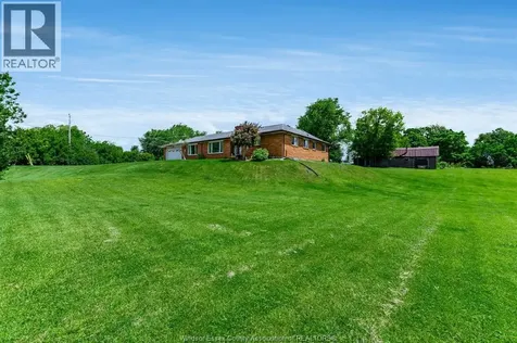1235 Gesto Sideroad Essex ON N8M 2X6