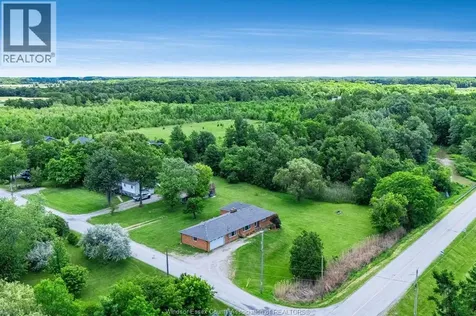 1235 Gesto Sideroad Essex ON N8M 2X6