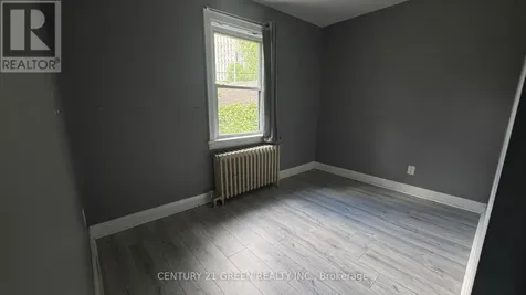 102 Dalewood Avenue Hamilton (ainslie Wood) ON L8S 1Z2