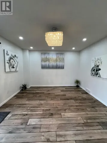 211 Veronica Drive Kitchener ON N2A 2R8