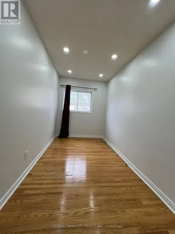 211 Veronica Drive Kitchener ON N2A 2R8