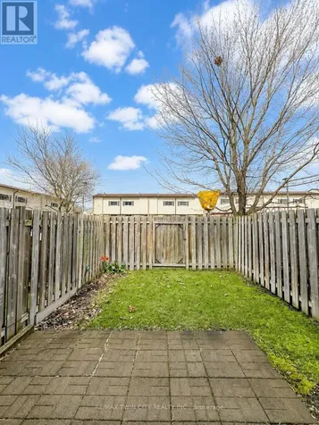 211 Veronica Drive Kitchener ON N2A 2R8