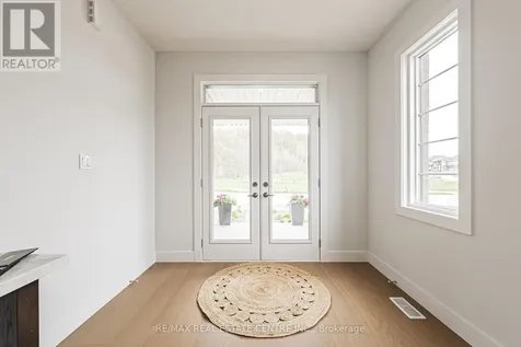 546 Benninger Drive Kitchener ON N2E 0C9